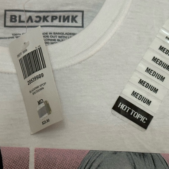 Black Pink tee in size Medium - Picture 5 of 5